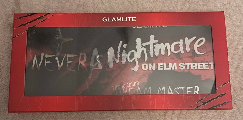 NEW GLAMLITE x NIGHTMARE ON ELM STREET DREAM MASTER EYESHADOW PALETTE HALLOWEEN